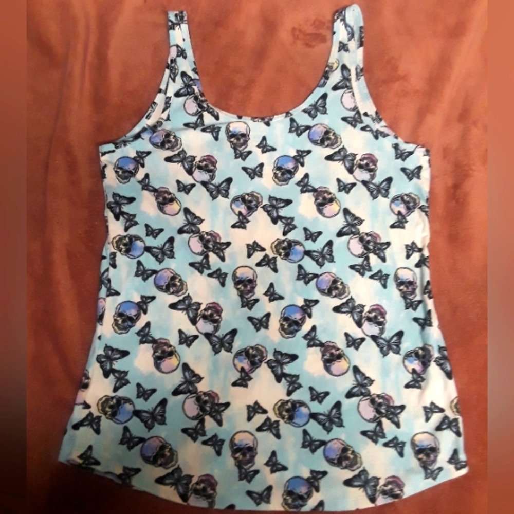Skull tank